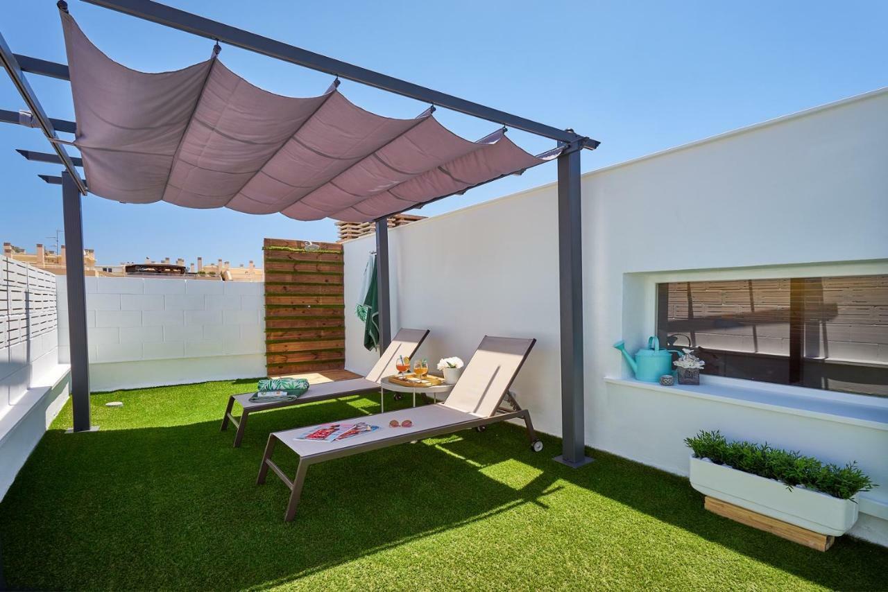 La Macarena Airport Apartment